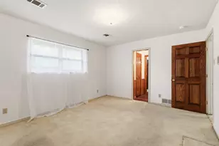 3001 S Country Club Rd, Garland, TX 75043 - Photo 32