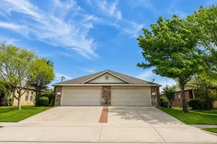1334 Piedmont Dr, Mansfield, TX 76063 - Photo 2