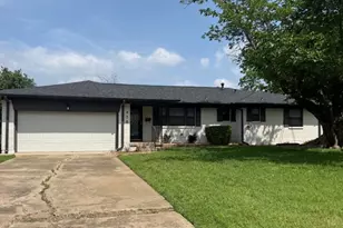 436 Degan Ave, Lewisville, TX 75057 - Photo 2