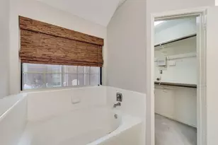 10104 Burgundy Dr, Frisco, TX 75035 - Photo 12