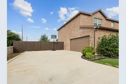 1556 Woodlake Drive, Waxahachie, TX 75165 - Photo 2