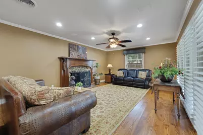 1815 N Bell Avenue, Denton, TX 76209 - Photo 8
