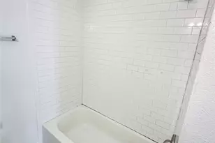2404-2406 Colony Ct, Dallas, TX 75235 - Photo 10