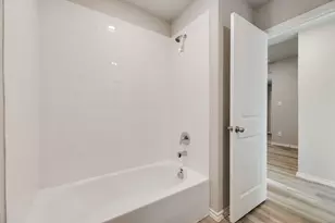 8556 Dunnstown Dr, Fort Worth, TX 76131 - Photo 16
