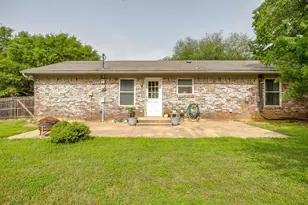 517 Post Oak Ln, Burleson, TX 76028 - Photo 38