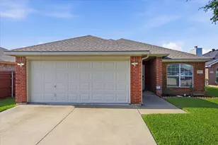 115 Loda Ct, Grand Prairie, TX 75050 - Photo 2