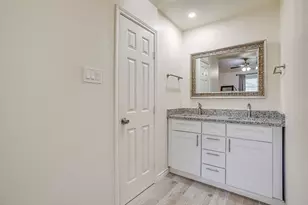 2135 Reverchon Dr, Arlington, TX 76017 - Photo 24