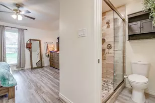 2135 Reverchon Dr, Arlington, TX 76017 - Photo 26