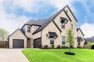 2302 Royal Dove Ln, Mansfield, TX 76063 - Photo 2