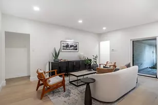 10564 Cox Ln, Dallas, TX 75229 - Photo 20