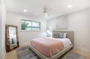 10564 Cox Ln, Dallas, TX 75229 - Photo 30
