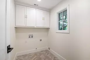 10564 Cox Ln, Dallas, TX 75229 - Photo 36