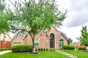 8909 Preston Wood Dr, McKinney, TX 75072 - Photo 2