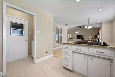 212 S Heights Drive, Crowley, TX 76036 - Photo 16