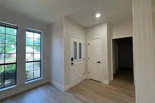 2109 S Winding Creek Dr, Grapevine, TX 76051 - Photo 4