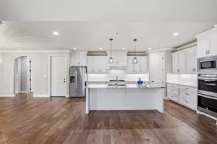 4918 Centre Ct, Granbury, TX 76049 - Photo 8