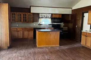 812 Cedarcrest Dr, Tool, TX 75143 - Photo 10