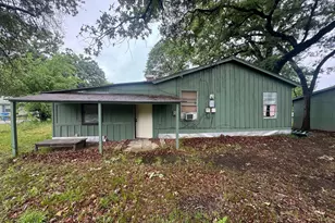 812 Cedarcrest Dr, Tool, TX 75143 - Photo 6