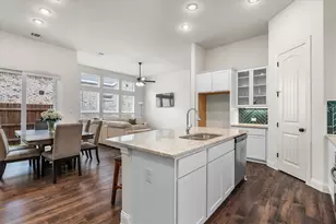 2035 Sherwood Dr, Garland, TX 75041 - Photo 18