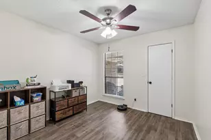 825 Bristol Ave, Saginaw, TX 76179 - Photo 22