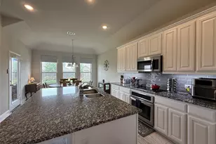 137 Constitution Dr, Joshua, TX 76058 - Photo 12