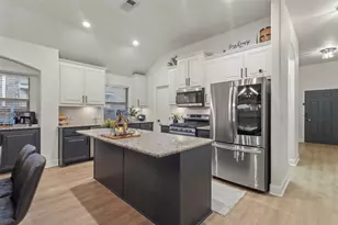 925 Lighthouse Ln, Savannah, TX 76227 - Photo 10