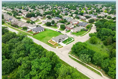 2300 Cherry Sage Drive, Arlington, TX 76001 - Photo 22