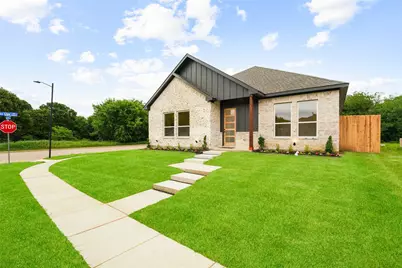 2300 Cherry Sage Drive, Arlington, TX 76001 - Photo 4