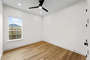 2300 Cherry Sage Dr, Arlington, TX 76001 - Photo 16