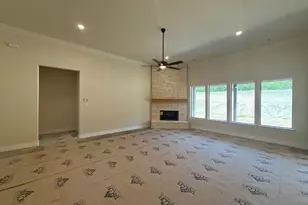 536 Lantana Dr, Weatherford, TX 76082 - Photo 4