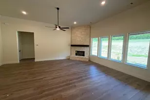 536 Lantana Dr, Weatherford, TX 76082 - Photo 4