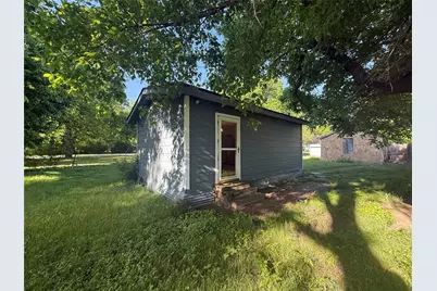 117 Bowie Street, Clyde, TX 79510 - Photo 2