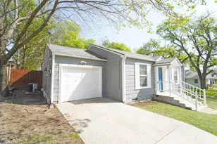313 E Columbia St, Weatherford, TX 76086 - Photo 2