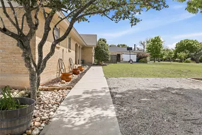 102 Lori Lane, Brownwood, TX 76801 - Photo 38