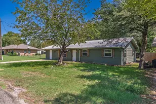 741 9th St, Cooper, TX 75432 - Photo 2