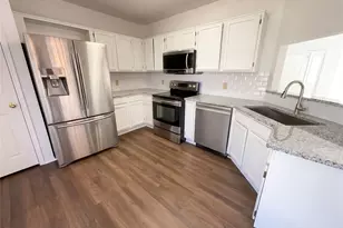 2516 Dahlia Dr, Fort Worth, TX 76123 - Photo 2