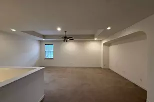 305 Moonlight Dr, Euless, TX 76039 - Photo 8