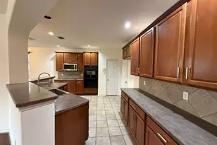 305 Moonlight Dr, Euless, TX 76039 - Photo 20
