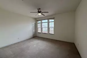 305 Moonlight Dr, Euless, TX 76039 - Photo 10
