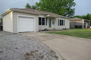 2213 Greenville St, Caddo Mills, TX 75135 - Photo 2
