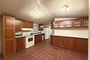 611 Star St, Denison, TX 75020 - Photo 8