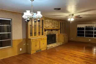 1813 E Belt Line Rd, Carrollton, TX 75006 - Photo 6