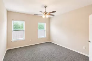 5548 Thunder Bay Dr, Fort Worth, TX 76119 - Photo 12