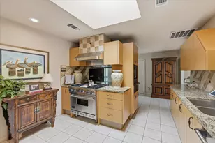 16702 Village Ln, Dallas, TX 75248 - Photo 12