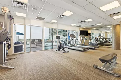 2408 Victory Park Lane #1035, Dallas, TX 75219 - Photo 18