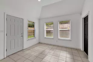 4025 St Christian St, Fort Worth, TX 76119 - Photo 18