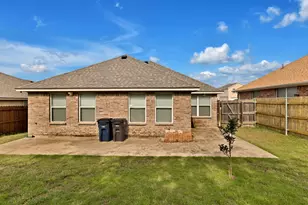 4025 St Christian St, Fort Worth, TX 76119 - Photo 4