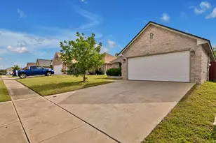 4025 St Christian St, Fort Worth, TX 76119 - Photo 2