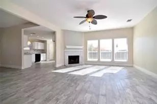 321 S Chestnut St, Forney, TX 75126 - Photo 4
