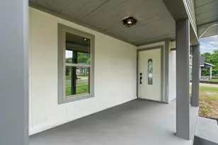 1404 E Baltimore Ave, Fort Worth, TX 76104 - Photo 4